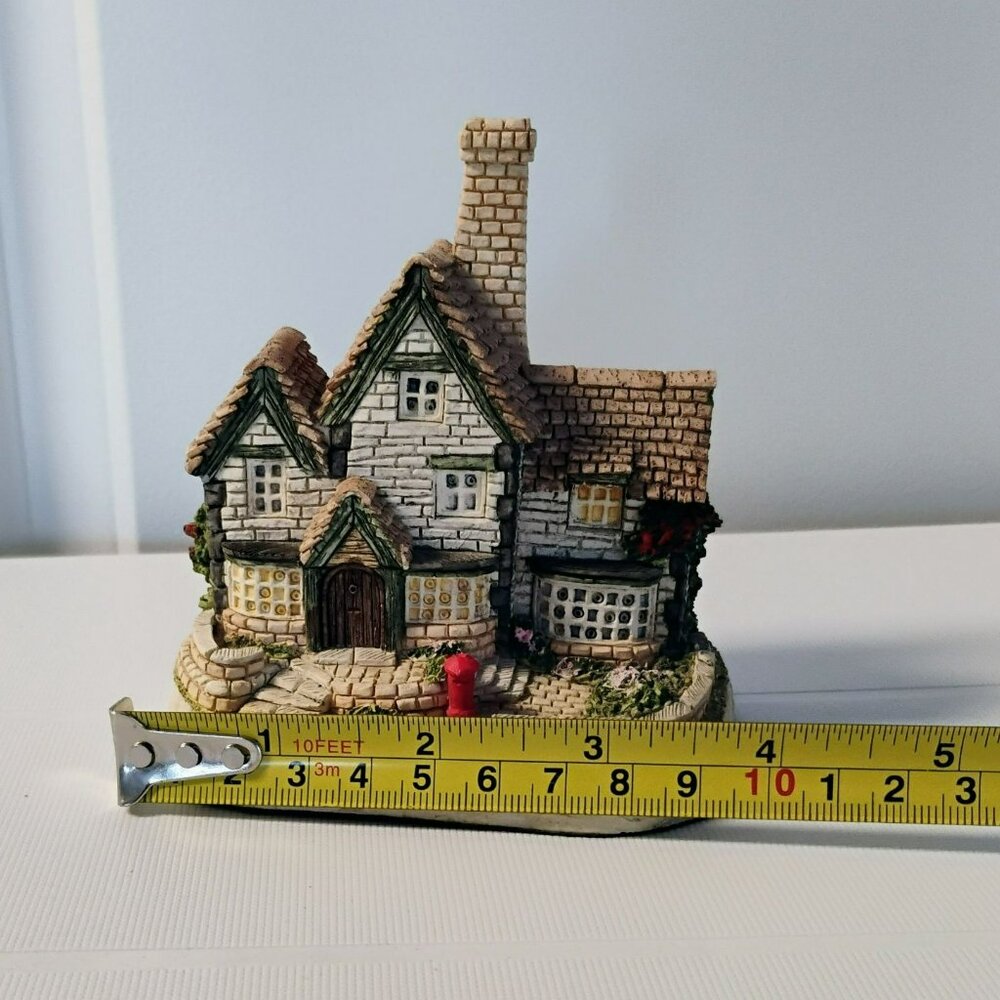 David Winter Cottage, The Post Office, English Village 1993 Collectible Figurine - Picture 7 of 7